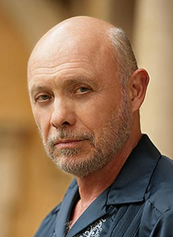 File:Hector Elizondo.png