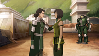 Kuvira y Korra.png
