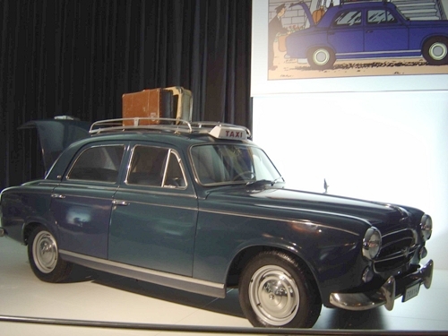 Peugeot 403 (Francia, 1954) de Las joyas de la Castafiore