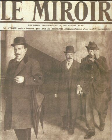 Archivo:Le Miroir.jpg