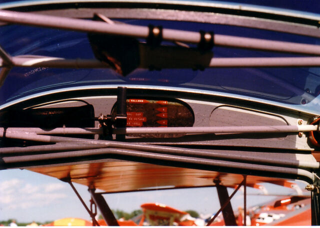 File:Fueltankmarking1.jpg