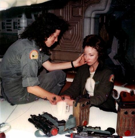 File:Aliencontinuity01.jpg