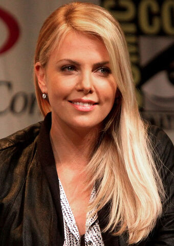 File:Charlize Theron WonderCon 2012 (Straighten Crop).jpg