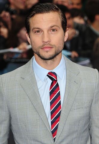 File:Logan Marshall-Green.jpg
