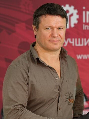 File:Oleg Taktarov.jpg