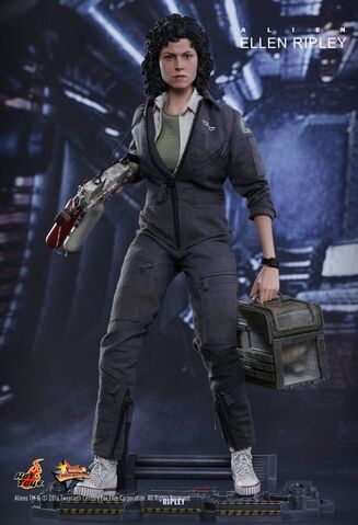File:Hot toys-ellen ripley-alien mms366-sigourney weaver-movie-masterpieces-actionfigur-incredible-figures-004.jpg