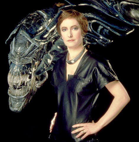 File:QueenHurd.jpg