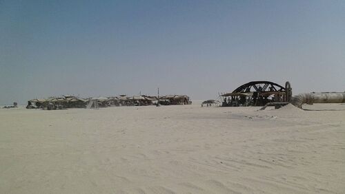Star-Wars-Epsiode-VII-set-photos-in-Abu-Dhabi (6)