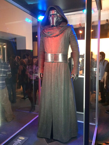 File:Kylorencostume.jpg