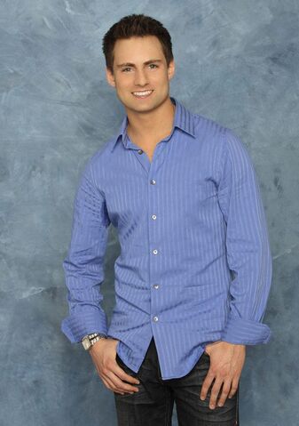 File:Jonathan (Bachelorette 6).jpg