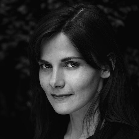 File:Louise Brealey.jpg