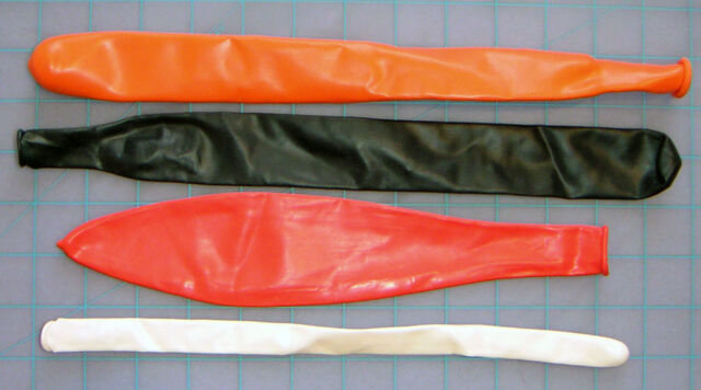 File:Long Balloons.jpg
