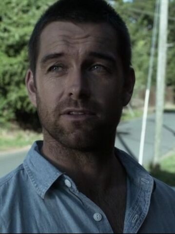 File:Lucas Hood.jpg