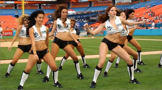 File:2007 Marlins Mermaids 1.jpg