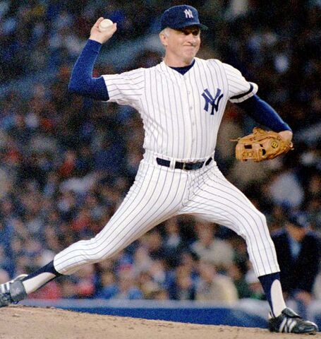 File:Phil Niekro.jpg