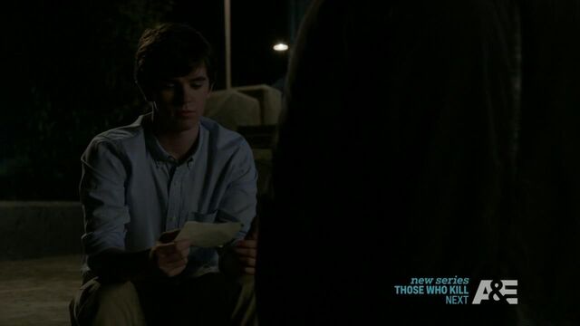 File:ShadowofaDoubtS2EP2 256.jpg