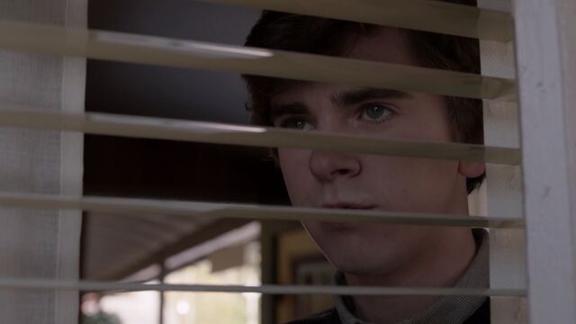 File:BatesMotel208-0053.jpeg