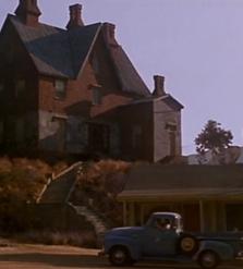 File:Batesmotel2.jpg