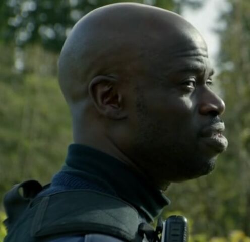 File:AnthonyDixon.jpg