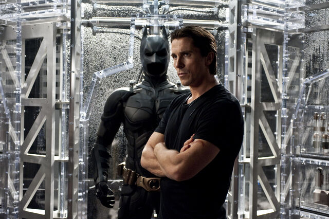 File:Bruce Wayne TDKR.jpg