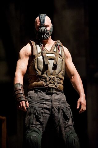 Archivo:Bane-Dark-Knight-Rises-image-Tom-Hardy11.jpg