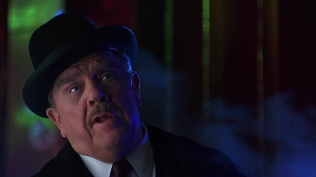 File:Pat-Hingle-Gordon-304x205.jpg