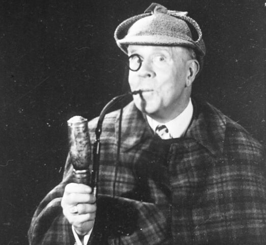 File:Batman '66 - Rudy Vallée as Lorf Ffogg.jpg