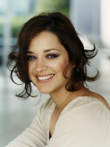 File:600full-marion-cotillard.jpg