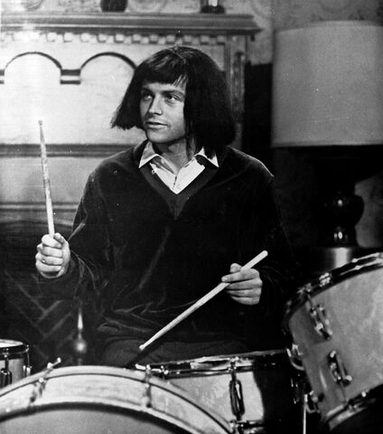 File:Drums.jpg