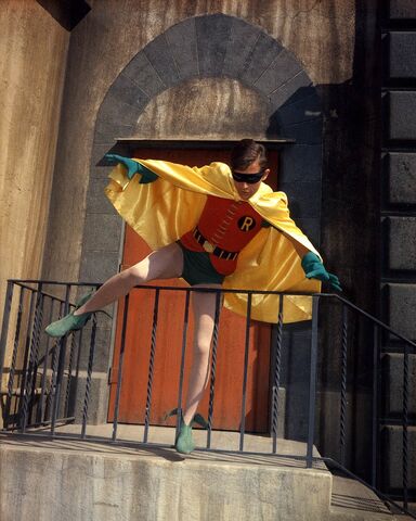 File:CapePose.jpg