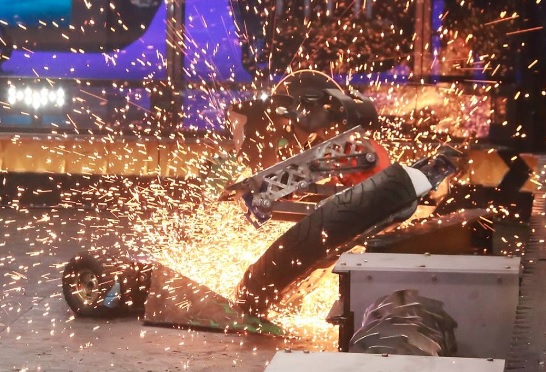 File:SawBlazevsRoadRash Rumble bb2016.jpg