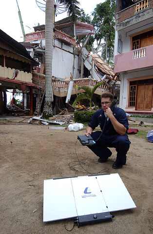 File:Satellite phone.jpg