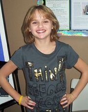 220px-Joey King 2010
