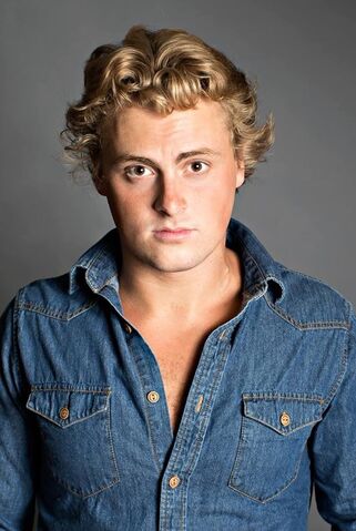 File:Dakota James Alden Lane4.jpg