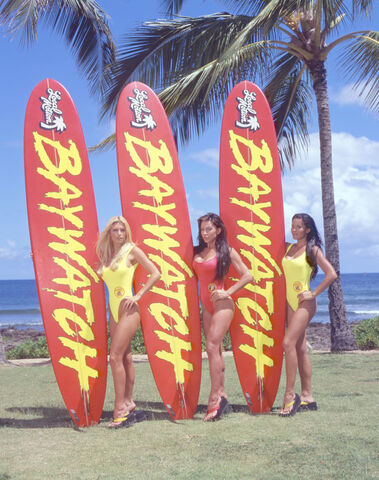 File:Leigh, Jenna and Kekoa.jpg
