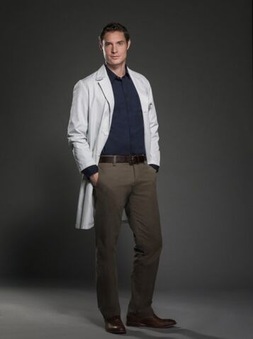 File:Evan-season1-promo-pic.jpg