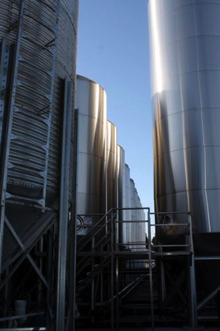 File:Lagunitas 3.png