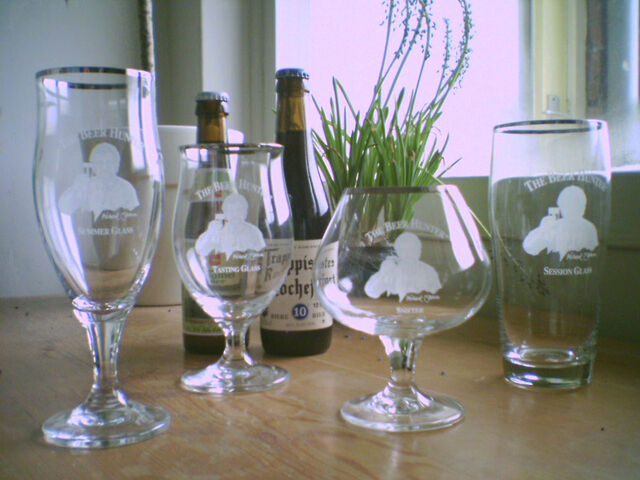 File:Michaeljacksonbierglazen.jpg