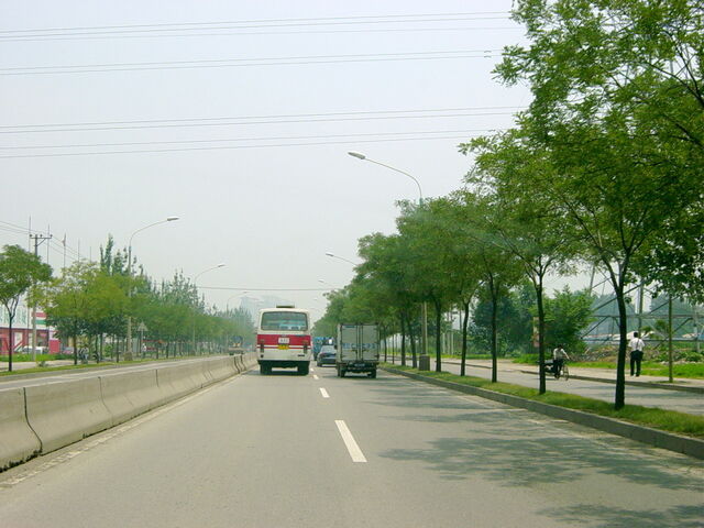 File:FushiRoadStartShijingshanGFDL.jpg