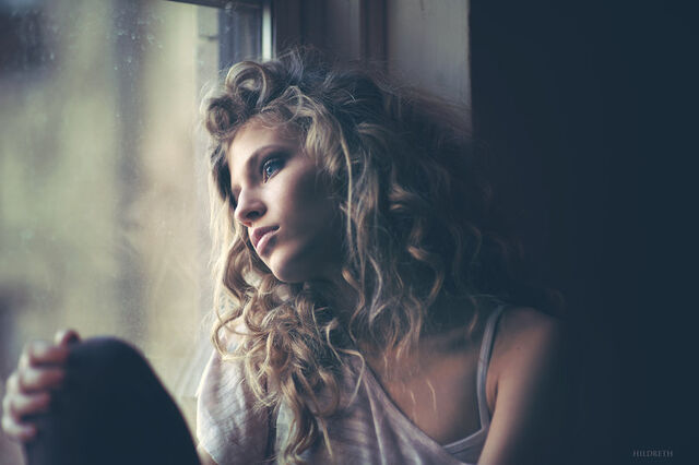 File:Maybe she's evey.jpg