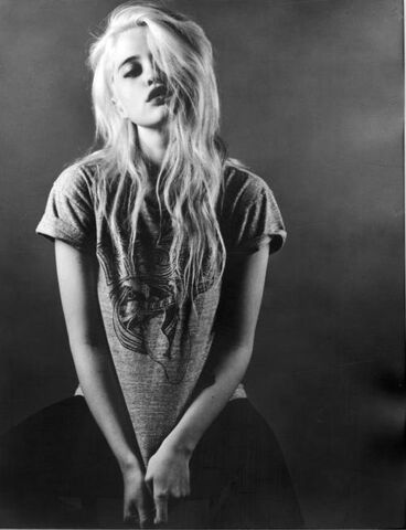 File:Beautiful-black-and-white-blonde-boy-cheek-Favim.com-331712.jpg