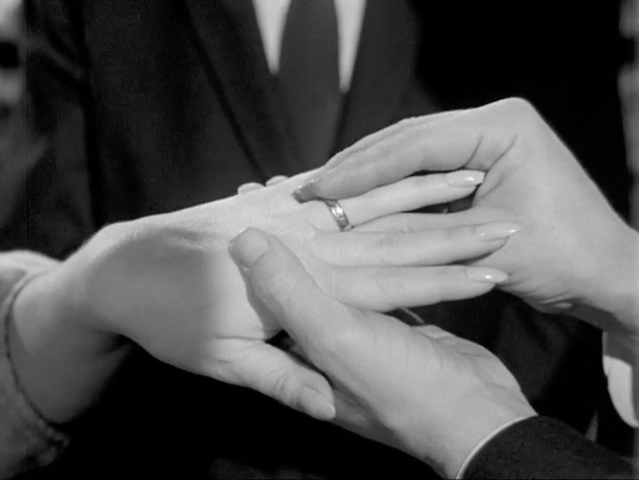 File:Bewitched1x01.png
