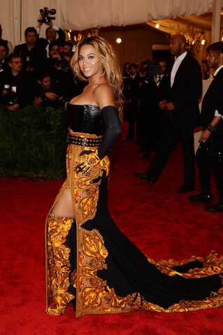 File:Beyonce MET Gala 8.jpg