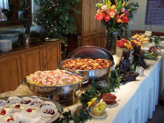 Fichier:Buffet-tables.jpg