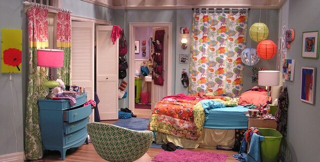 File:Pennys bedroom.jpeg