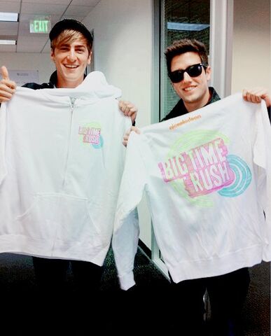 File:Big-time-rush-btr-kendall-schmidt-kogan-logan-henderson-Favim.com-361740.jpg