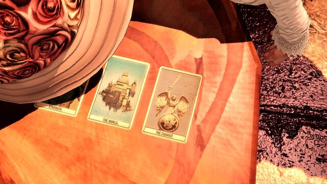 File:Columbia Tarot 03.jpg