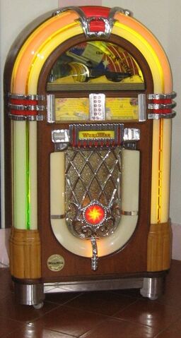 File:Wurlitzer 1015.jpg