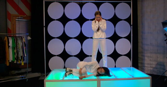 File:Traumatized Paige and Frankie.jpg