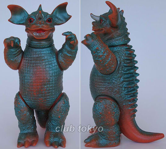 File:MarusanFigureBaragonMet2.jpg